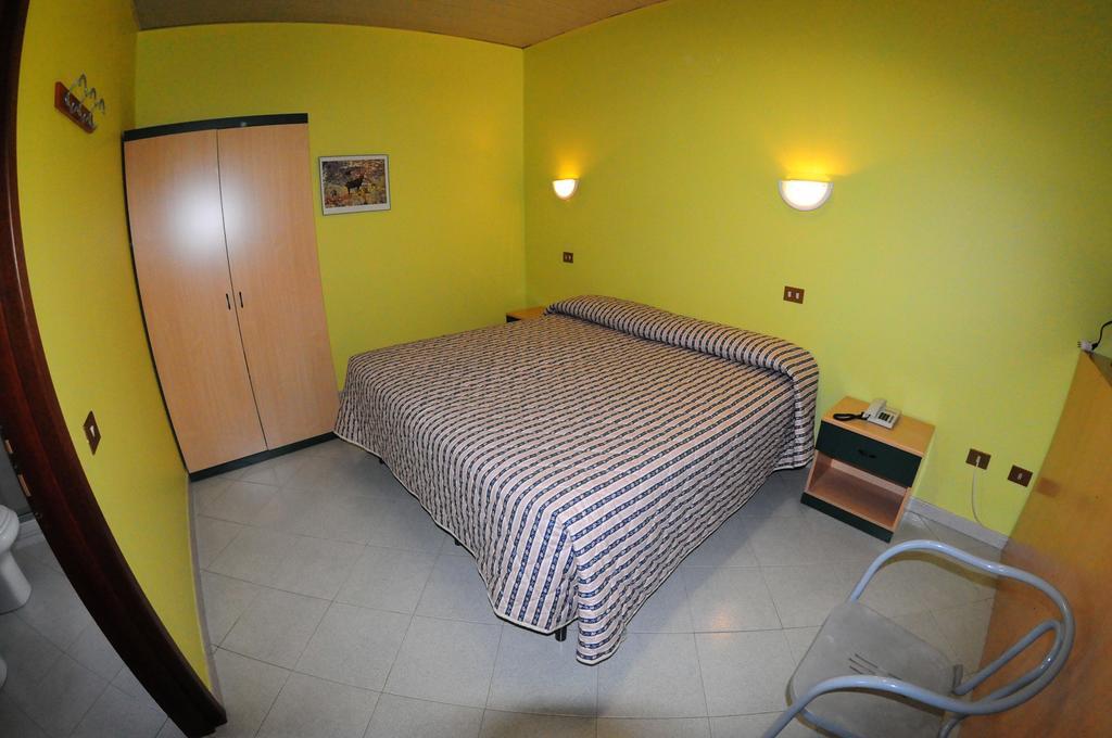 Residence Eden Park Aosta Zimmer foto